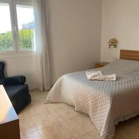Apartment 2nd Line To Sea *
